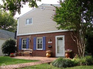 4852 Bayard Blvd, Bethesda, MD 20816
