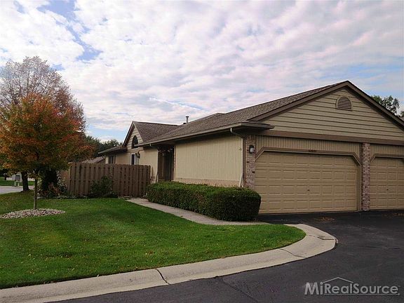 3rd image of 50895 Nature Dr