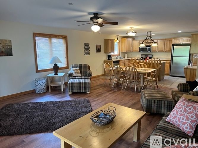 1st image of 1828-6 Parkland Dr #3