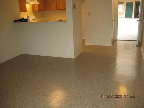 3rd image of 2052 N Bush St APT 106