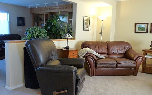 Living Room to Fam Rm
