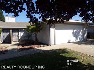 8911 La Haya Dr, Elk Grove, CA 95624