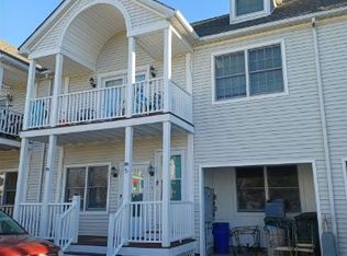 5 Galleon Ct, Atlantic City, NJ 08401