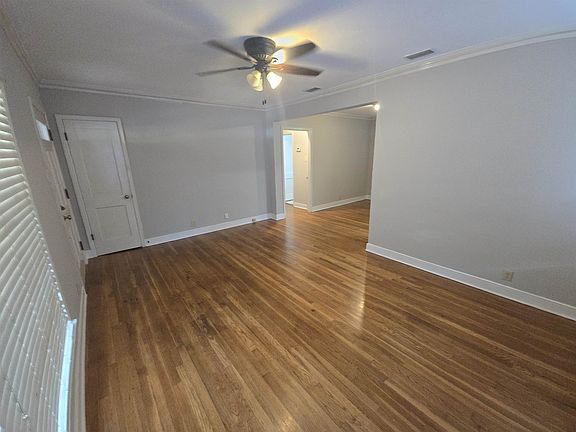 5th image of 1075 Lorraine St