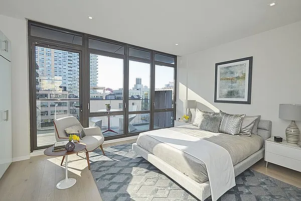 Rented by Chase Global Realty Corp | media 20