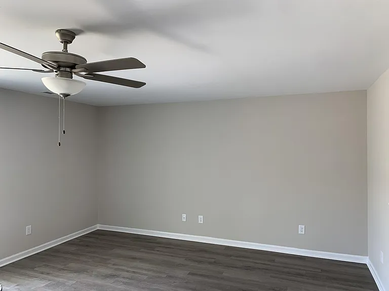 4033 Lucerne Ct #A — Photo 5