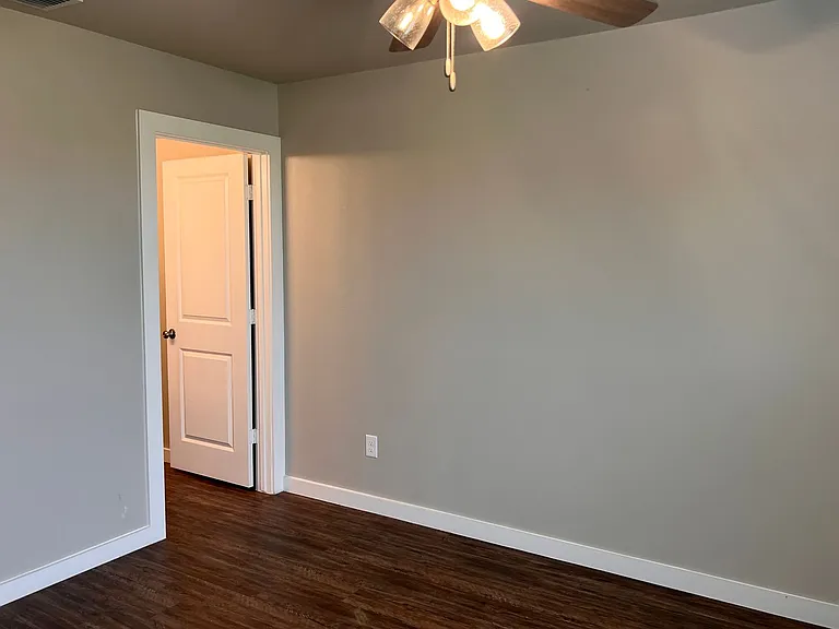 3406 Tiffin Ave — Photo 23