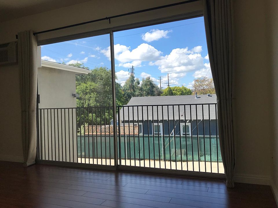 1st image of 1855 Yosemite Dr #5