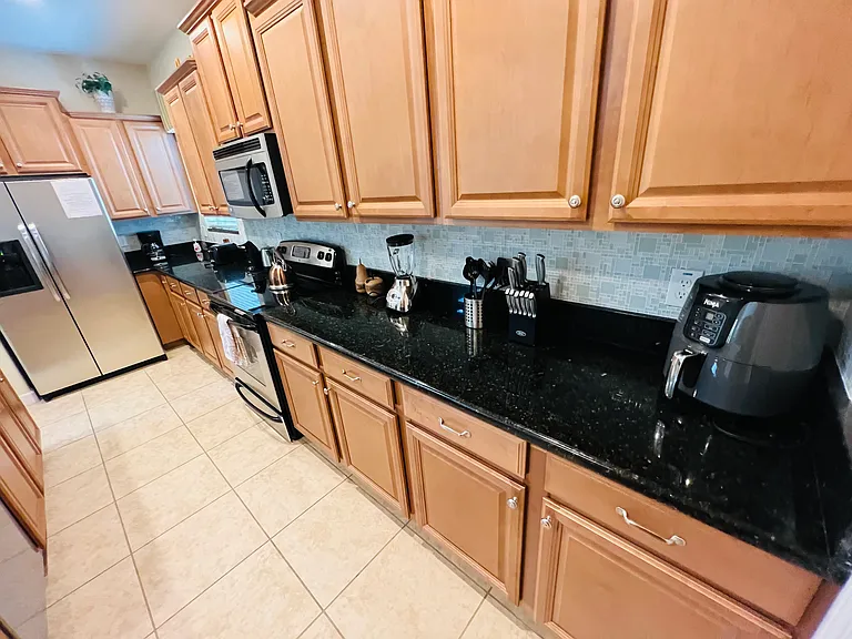 8985 Cuban Palm Rd — Photo 4