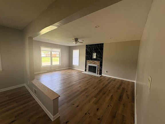 5th image of 616 Storms Rd