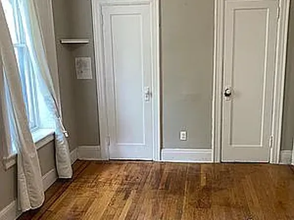 52 Bank Street image 4 of 4