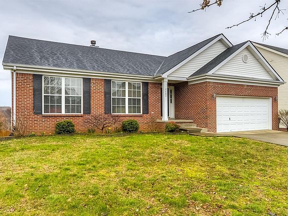 2nd image of 2684 Woodlawn Way