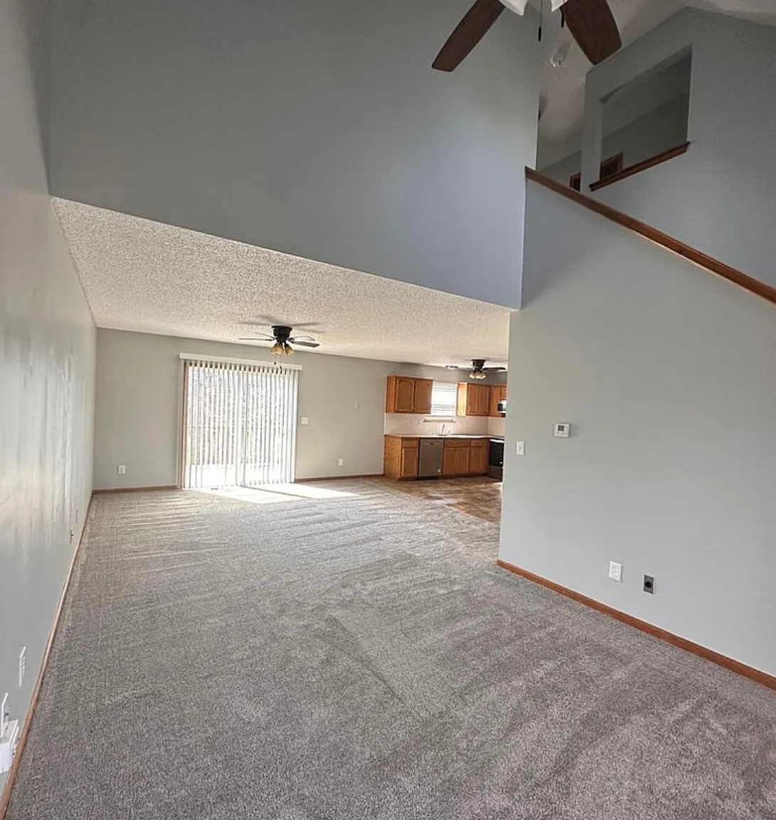 4 bed, 2.5 bath, 2000 sqft, $1,765 — Photo 1