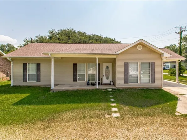 725 Varnado St, Franklinton, LA 70438