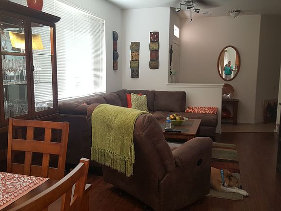 2nd image of 6501 San Antonio Dr NE