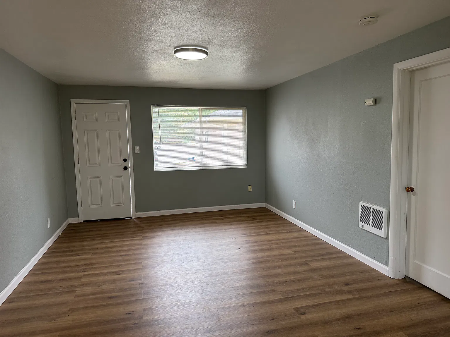 1 bed, 550 sqft, $1,700 — Photo 2