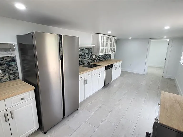 10671 Hampton St — Photo 4