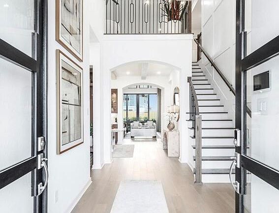 6th image of this home
