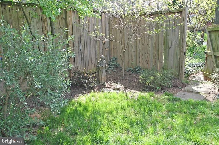 2107 Westview Ter — Photo 22