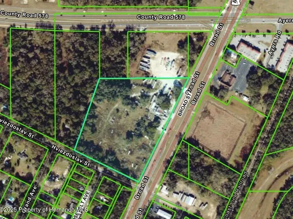 1157 Broad St, Brooksville, FL 34604