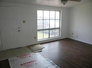 3rd image of 3413 NW Lincoln Ave