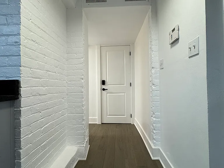 11433 Ashbury Ave #1 — Photo 25
