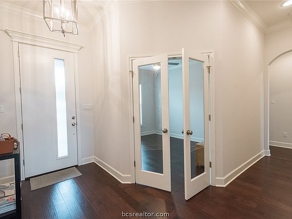 2nd image of 15640 Long Creek Ln
