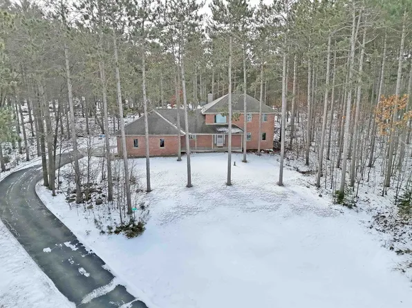 3351 Wild Brim Ct, Green Bay, WI 54313