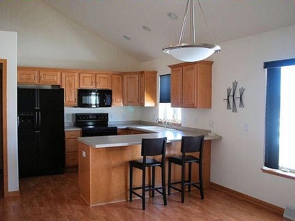 4th image of 308 Autumn Ln