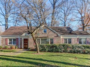 100 E Brentwood Rd, Greensboro, NC 27403