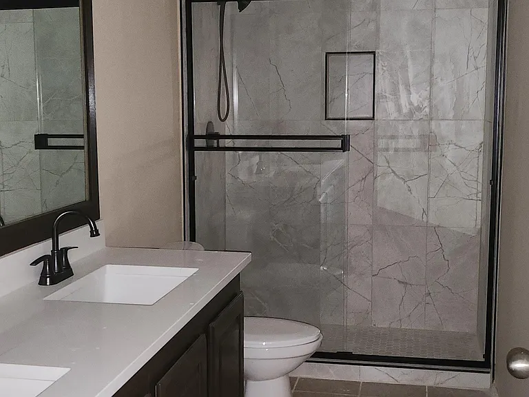 520 Lake Point Dr — Photo 6
