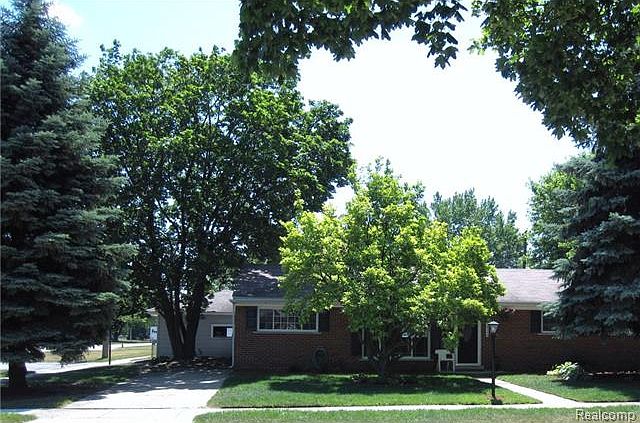 1st image of 36353 Joanne St