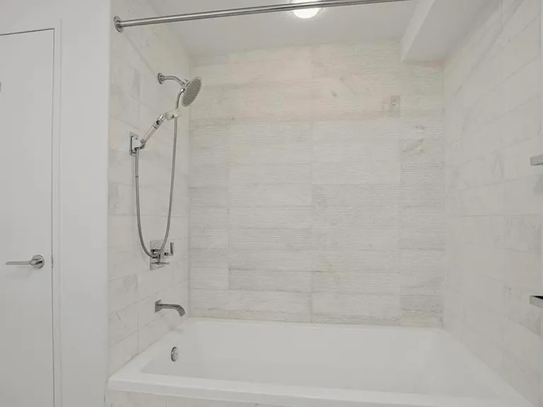 77 Hudson St #2002 — Photo 20