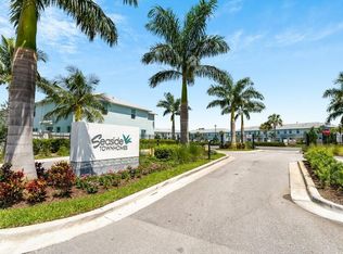 325 SE Halifax Ln, Stuart, FL 34994