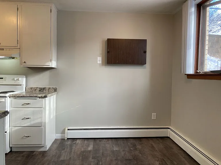 845 Dodd Rd — Photo 7
