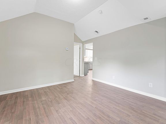 5th image of 282 Loxley Dr