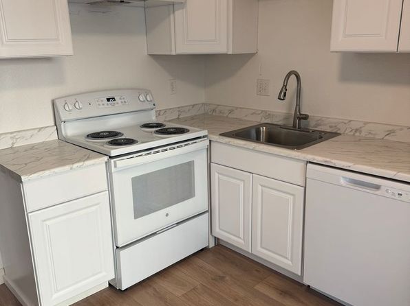 815 SW Cozine Ln #35