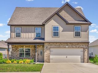 521 Castle Pinckney Ln, Clarksville, TN 37042