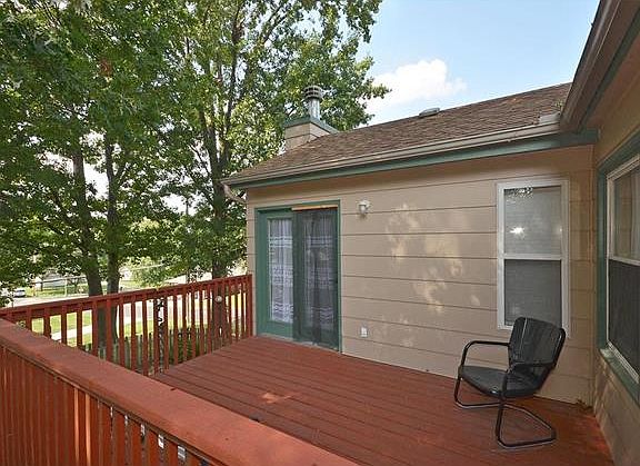 4th image of 27 Maple Dr