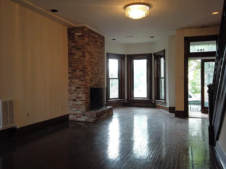 604 9th St NE #9 — Photo 22