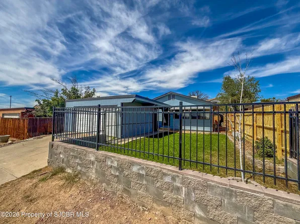 3405 San Medina Ave, Farmington, NM 87401