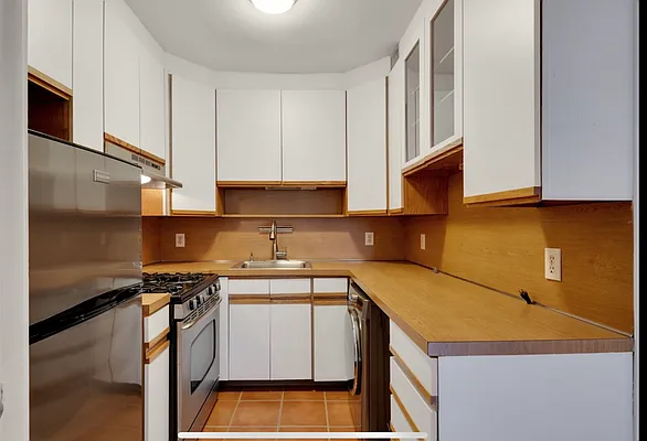 Rented by Compass | media 10