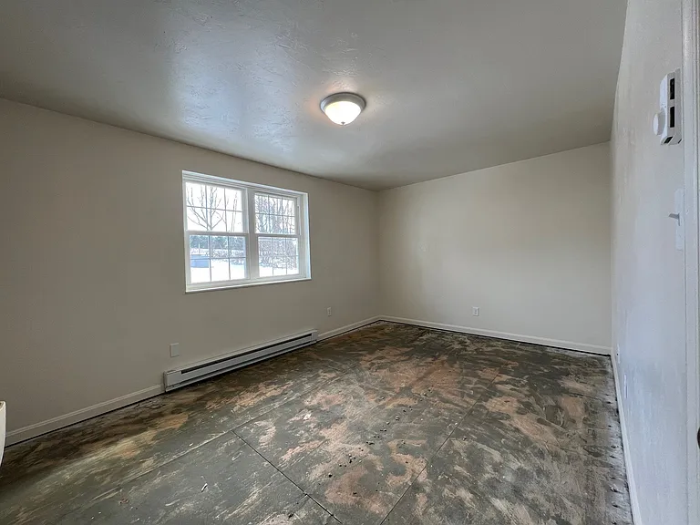 100 Boxwood Rd — Photo 9