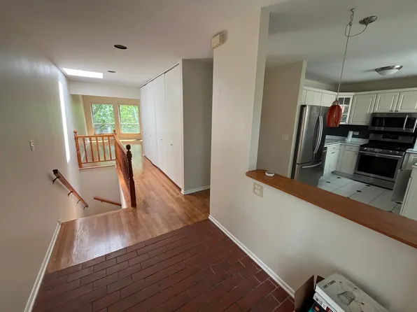 5400 S Hyde Park Blvd APT 12D, Chicago, IL 60615
