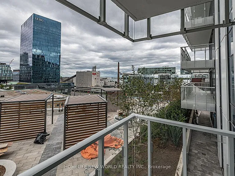 28 Freeland St #808 — Photo 43