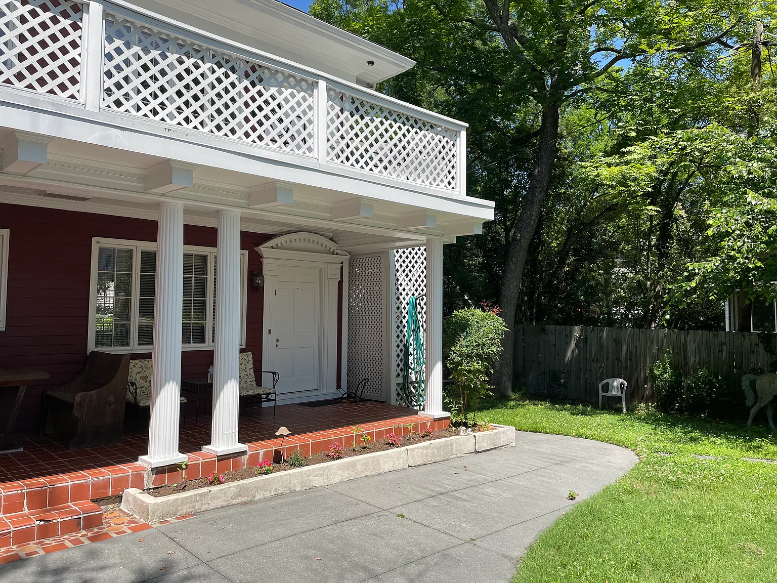 Studio, 550 sqft, $950 — Photo 1
