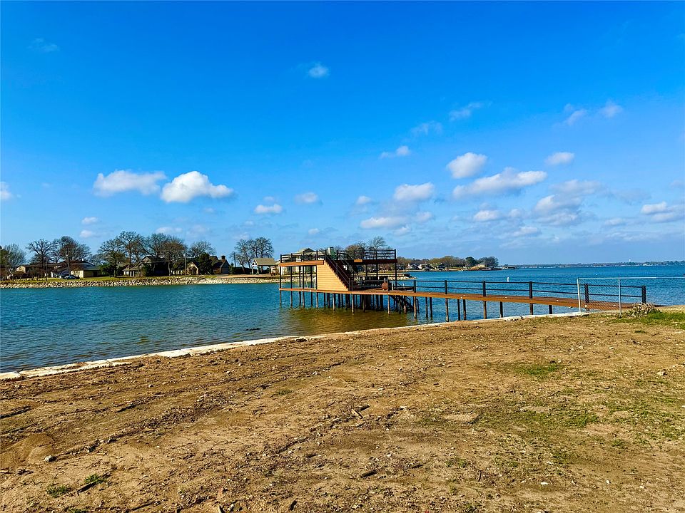 2nd image of 160 Aztec Dr