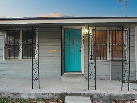 2nd image of 2214 W LAUREL