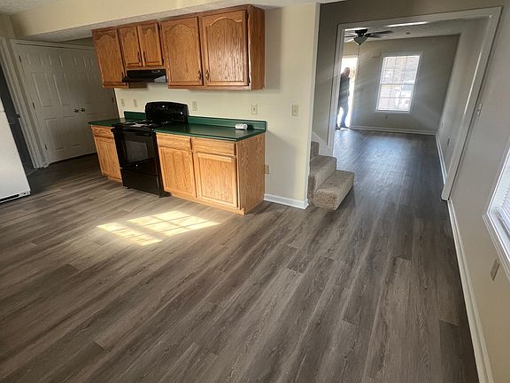 5th image of 2000 Merrick Dr APT 1