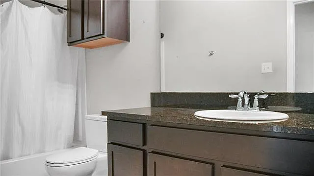 440 W Lake Dr — Photo 12